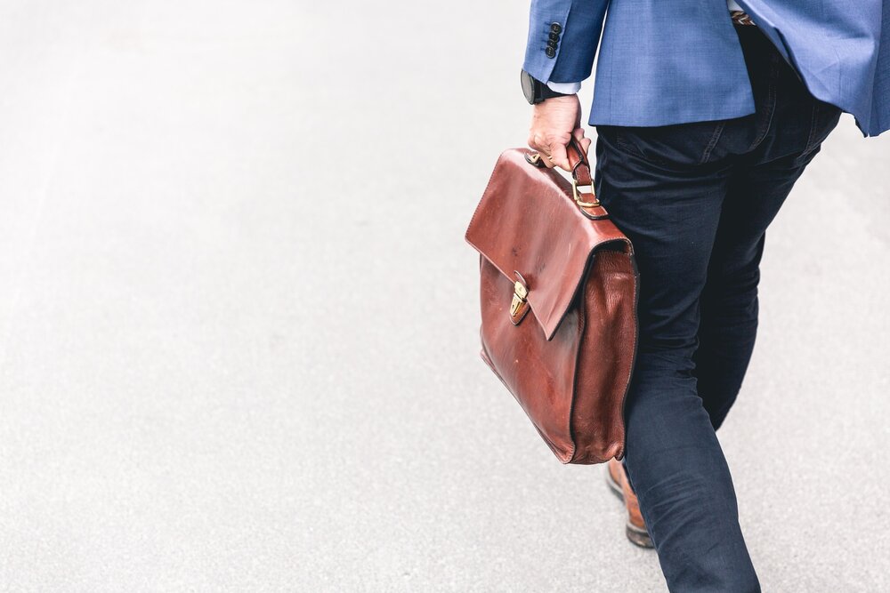 Stepping Into Your Career: A Guide for Nurse Practitioner Students on Applying for Nurse Practitioner Jobs